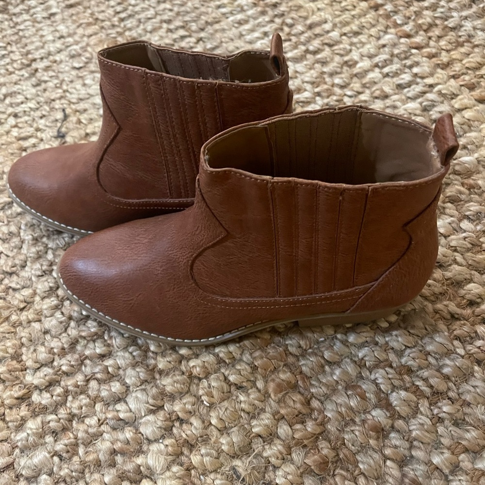 Brown booties • Size 11 • Never worn
